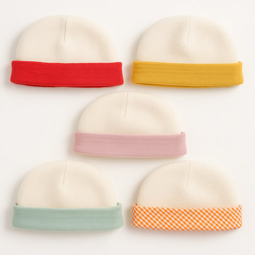 Newborn Hat in Organic Cotton - Strawberry